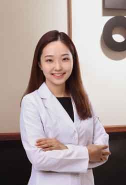Dr.Tea Yeon, Kim